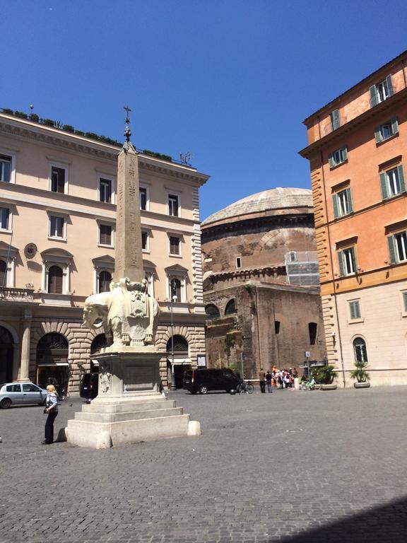 Отель Casa Bella Pantheon Рим Экстерьер фото